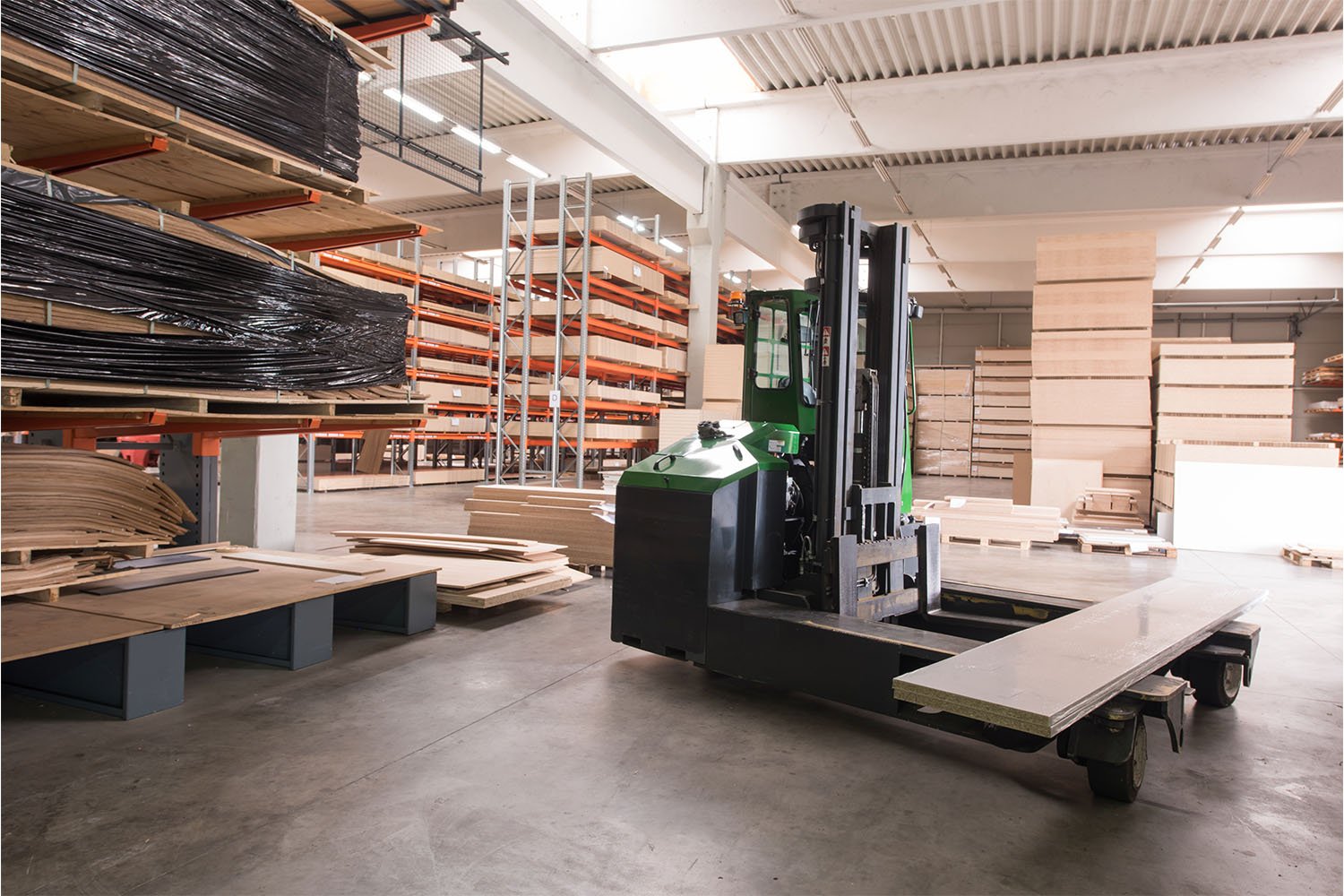 Professional Packing & Sealing Services for Printing Material Providers